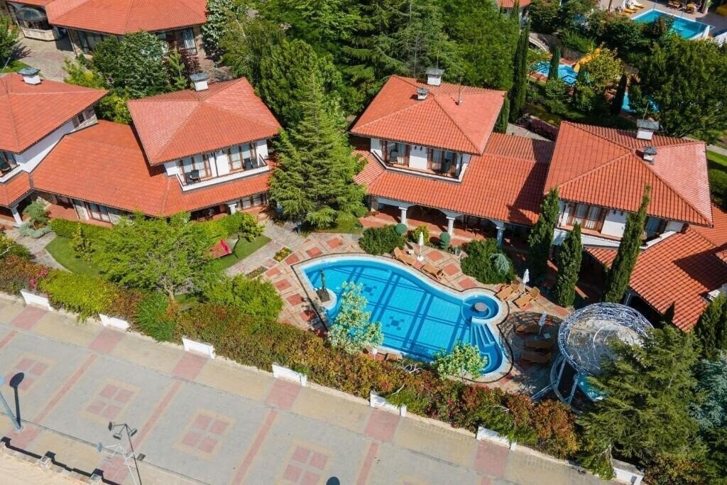 Отель Helena Vip Villas 5*