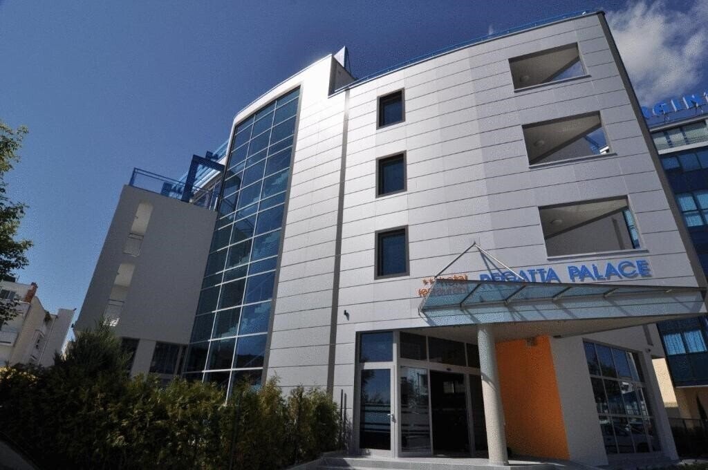 Картинка Regatta Palace 4*