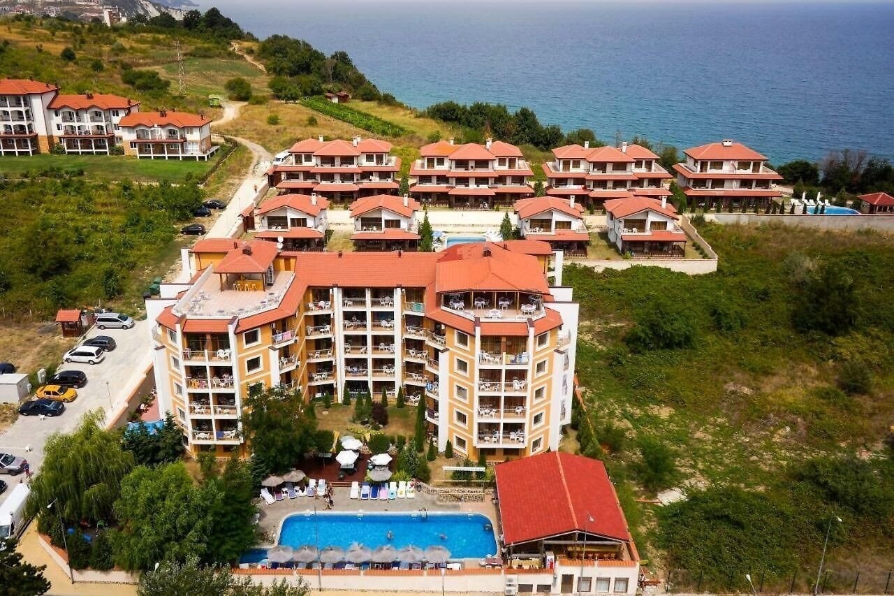 Отель Vemara Club (ex. Calimera Beach) (Бяла, Болгария) 3* — туры в отель  Vemara Club (ex. Calimera Beach): Цена, отзывы, фото гостиницы