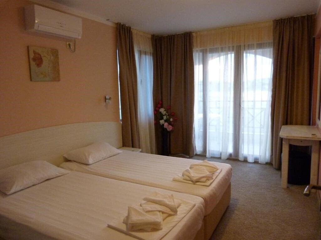 Фото Tomas Residence 3*