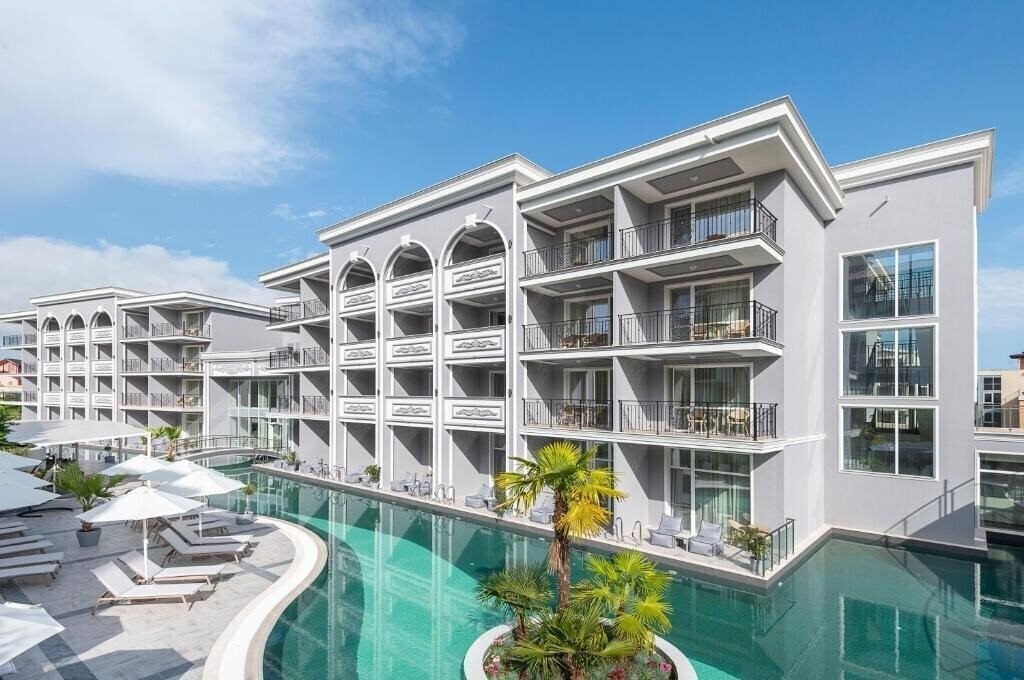 Отель Siena Premium Retreat 5*