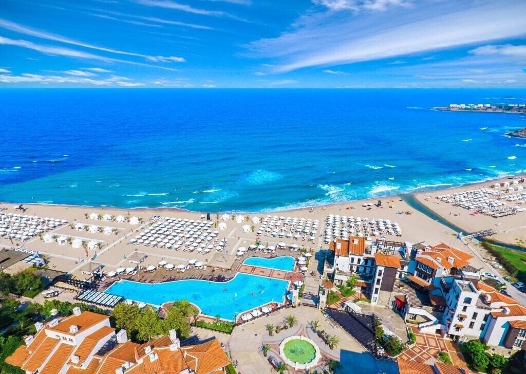 Готель Oasis Resort Lozenets - Oasis Premium 3*