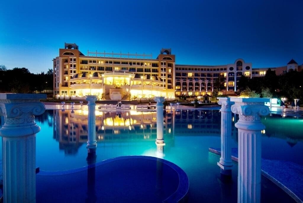 Отель Marina Beach 5*