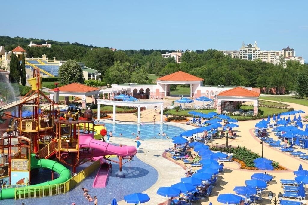 Зображення Holiday Village 4*