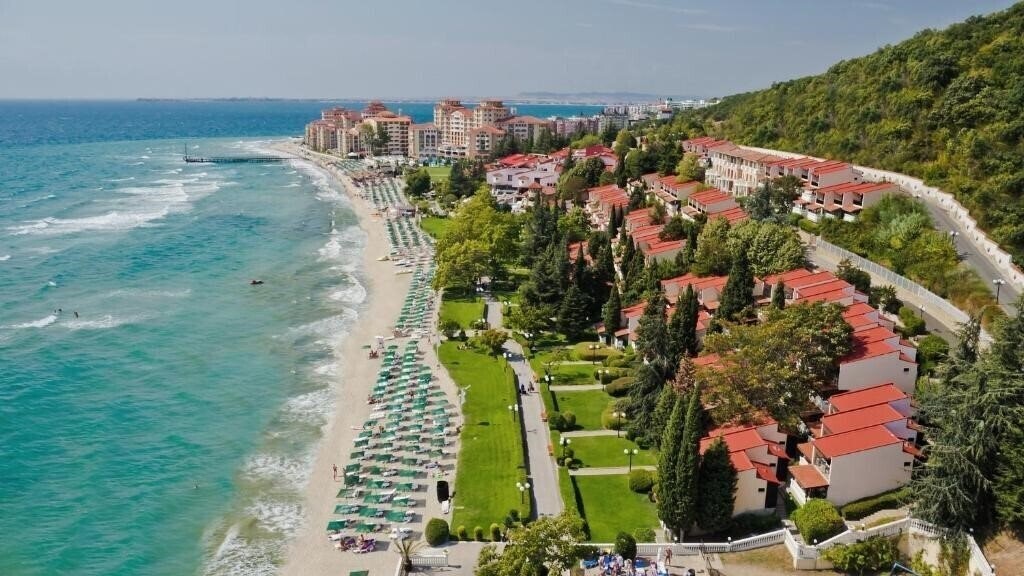 Отель Elenite Holiday Village 3*