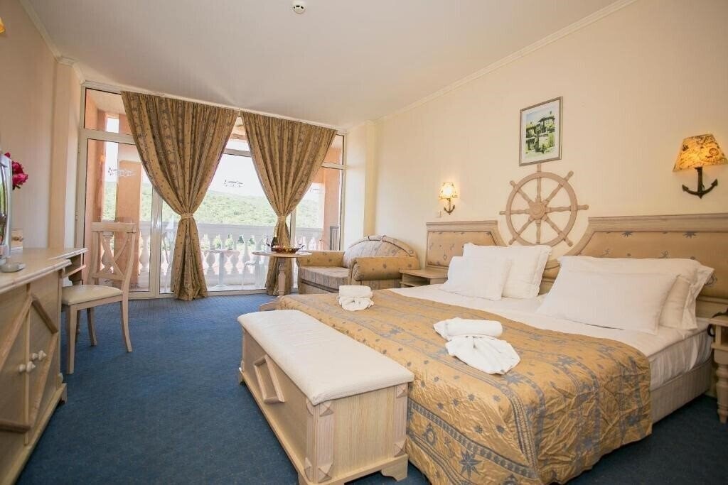 Фотографія Royal Park 4*