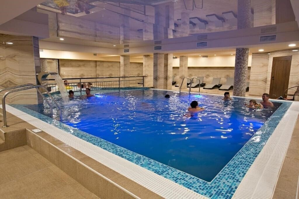 Готель Royal Grand & Spa 4*