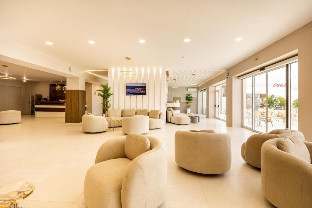 Фотографія Royal Bay Resort & Aqua Park 4*