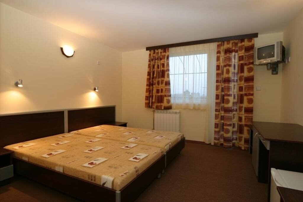 Картинка Gery 3*