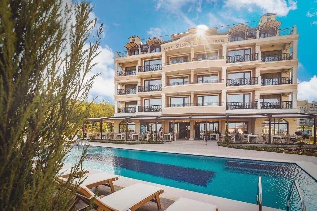 Фотографія SUNNY CASTLE 4*
