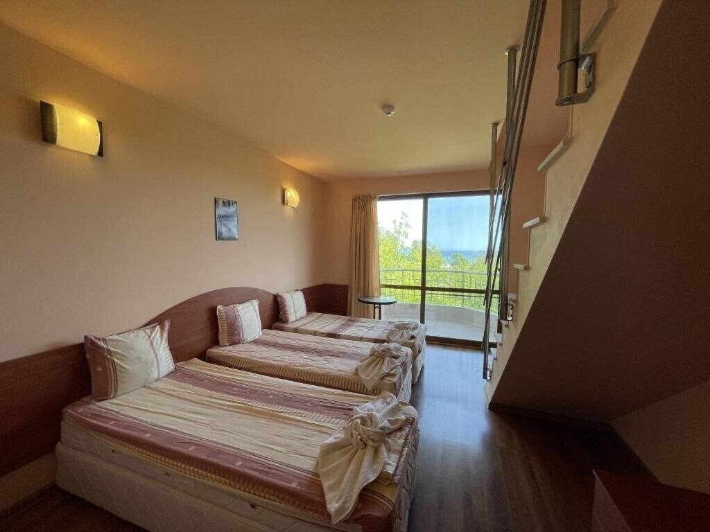 Фото Vega (Kranevo) 3*