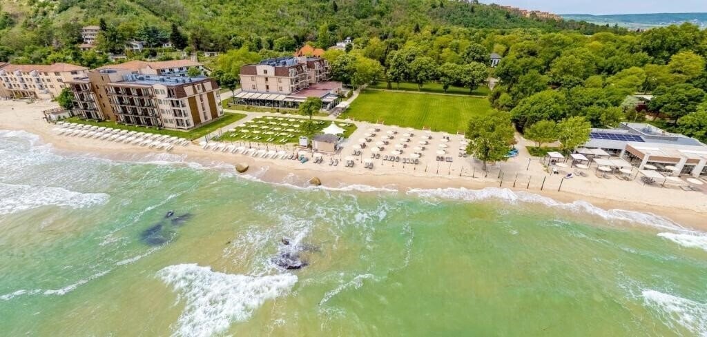 Отель Effect Algara Beach Club 4*