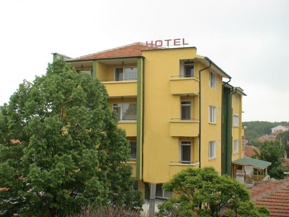 Отель Triumph 4*