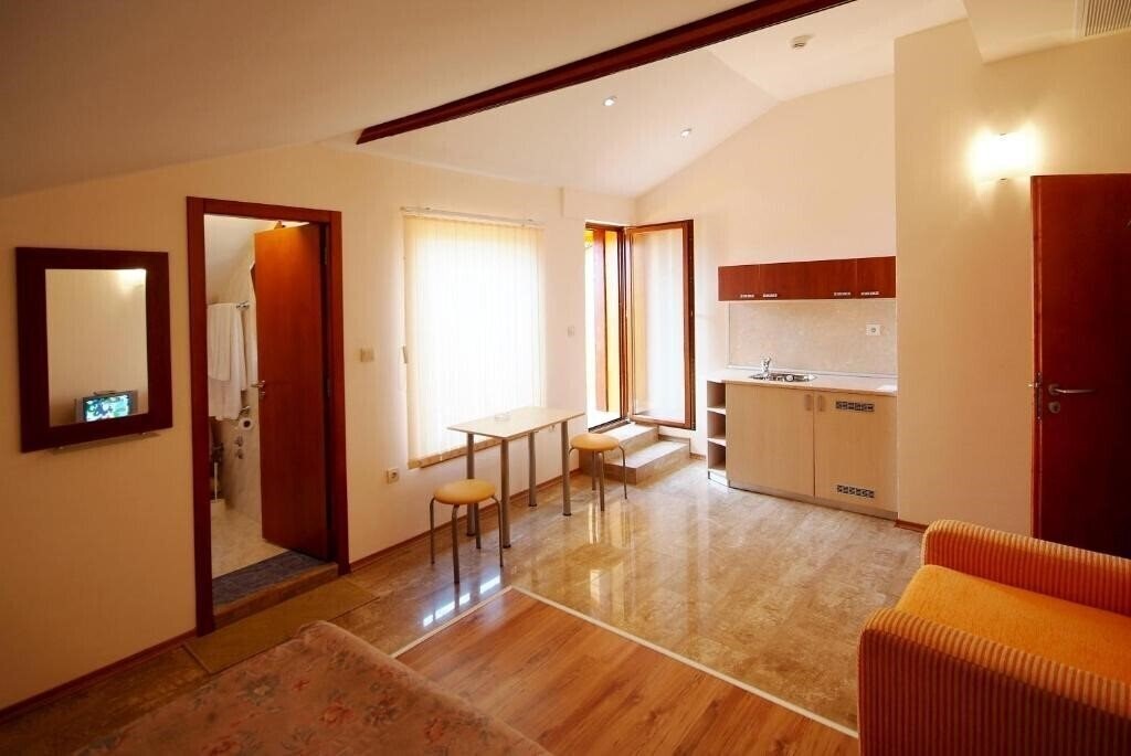 Фото Saint Nikola Hotel 3*