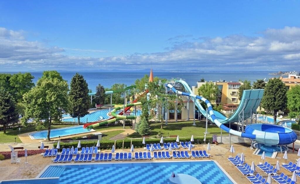 Отель Cол Несебр Маре И Бей 4*