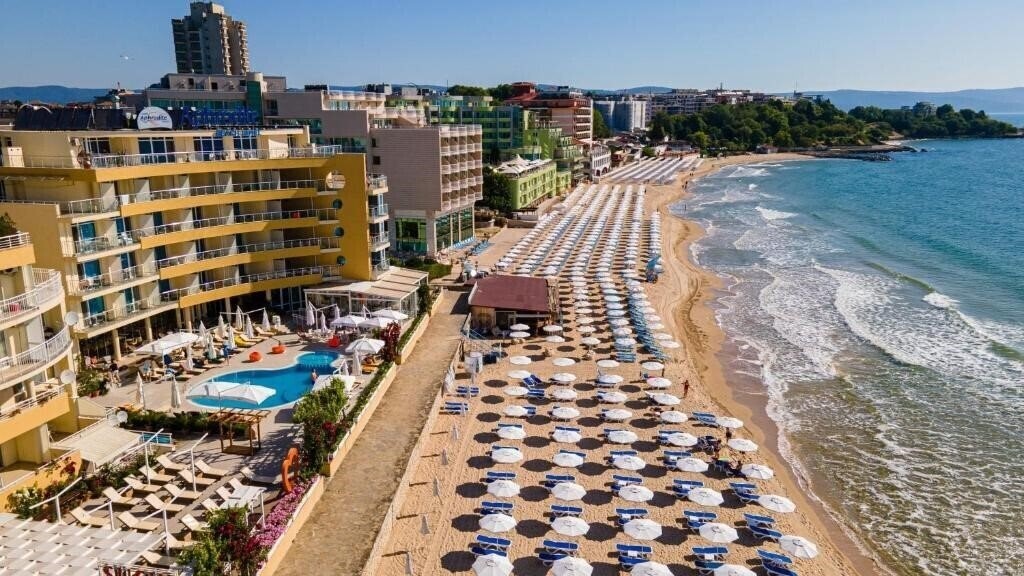 Отель Aphrodite Beach 3*