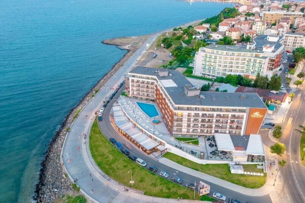 Картинка Paradiso Aparthotel 4*