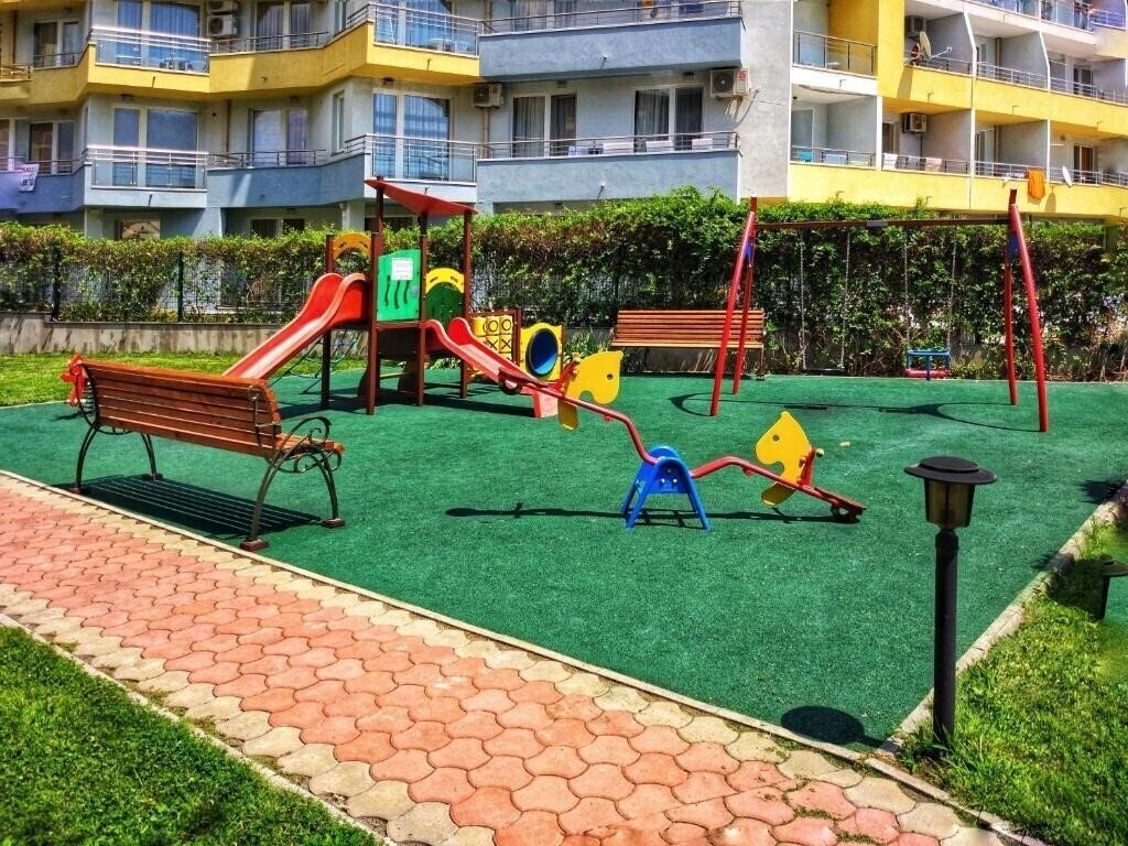 Зображення Elizabeth Dy 3*