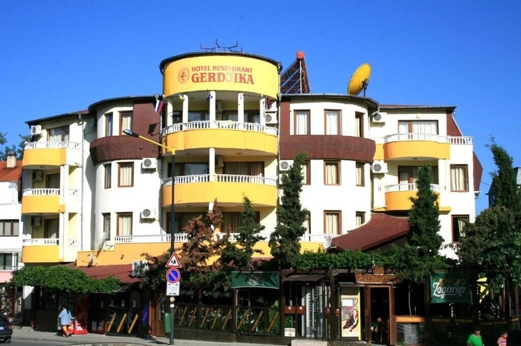 Готель Gerdzhika 2*