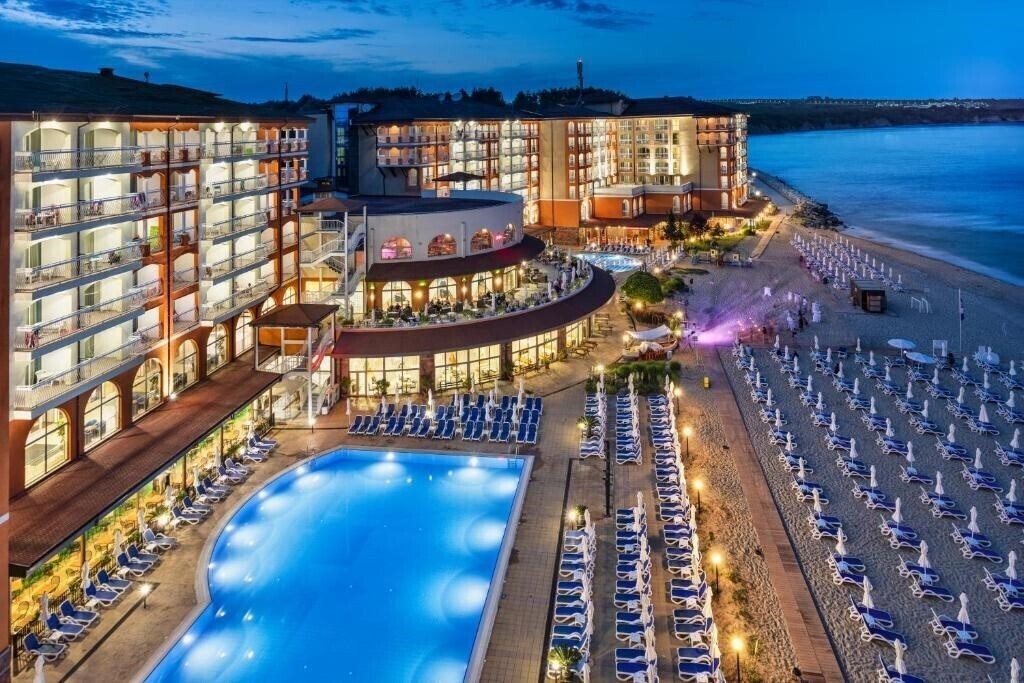 Готель Sol Luna Bay Resort 4*