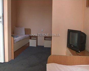 Фотографія Domiki Robinzon Kids Camp 3*