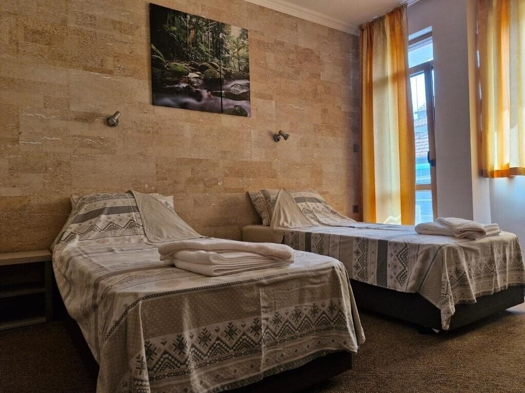 Готель Hotel Favourite 2*