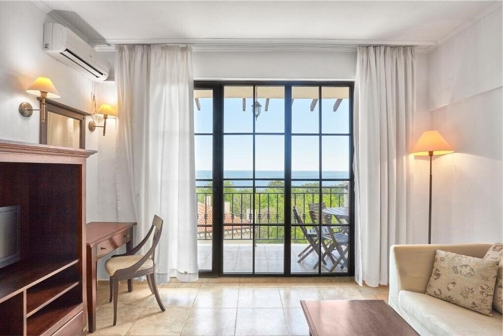 Картинка The Cliff Obzor Bay 3*