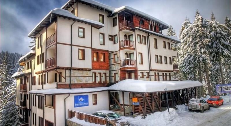 Готель Family Apartments Green Life 4*