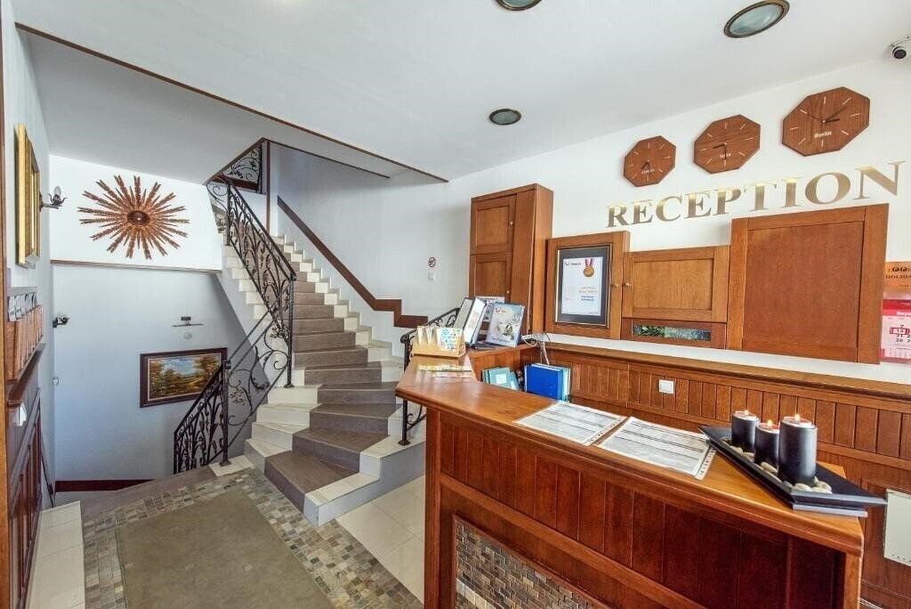 Зображення Merryan 3*