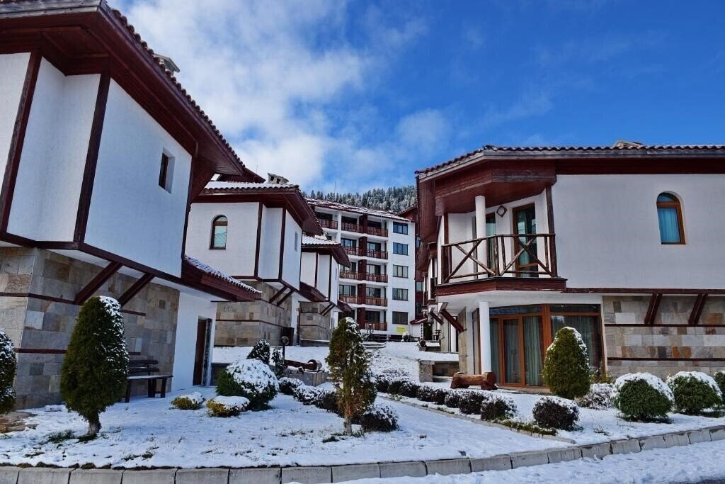 Готель Forest Nook Villas 4*