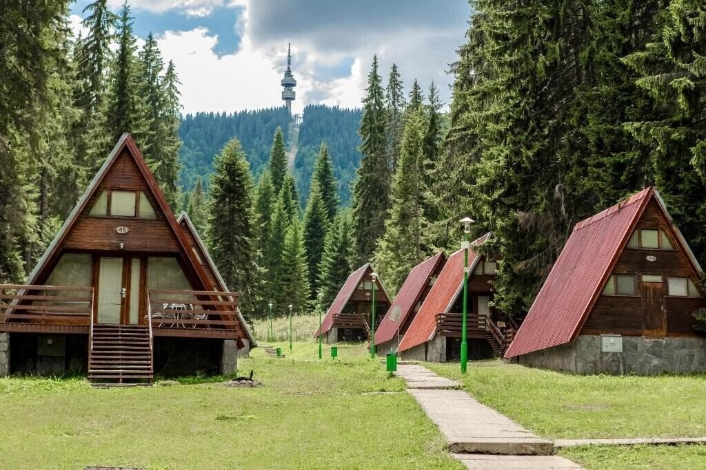 Готель Complex Malina Pamporovo (ex. Malina Holiday Village, Malina Villas) 3*
