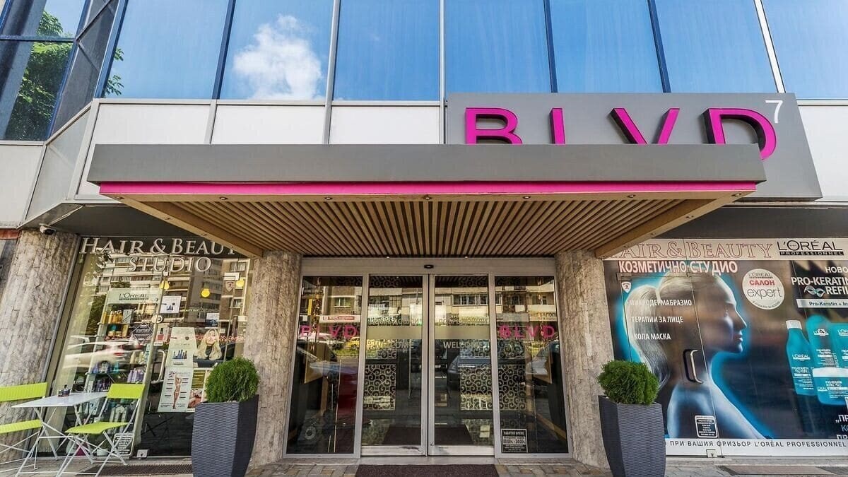 Отель Blvd 7 3*