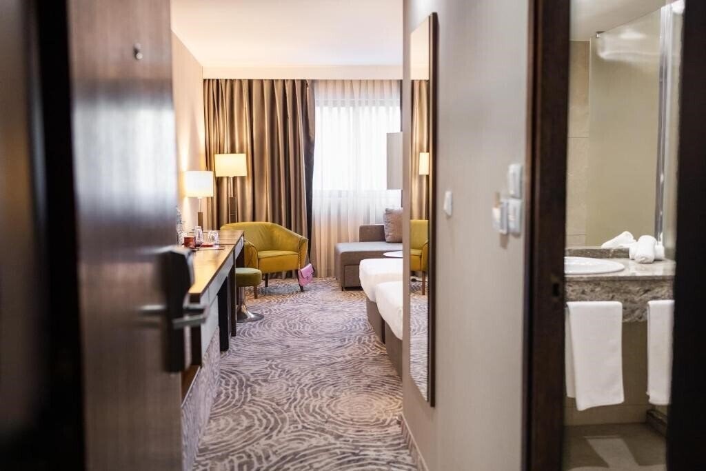 Фото Grand Hotel Plovdiv 4*