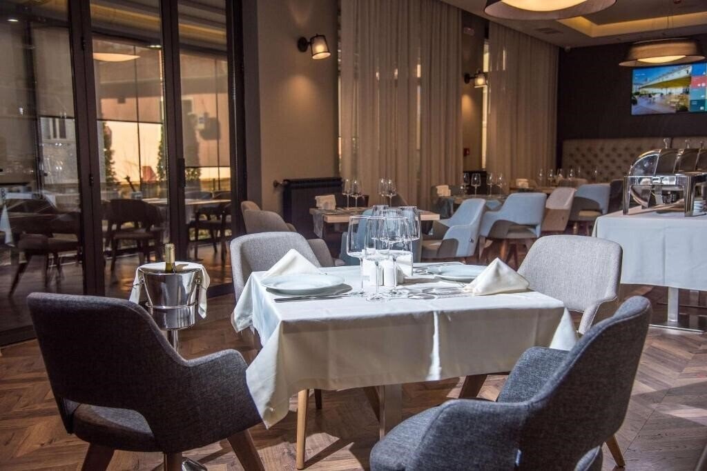 Фотография Best Western Premier Plovdiv Hills 4 4*
