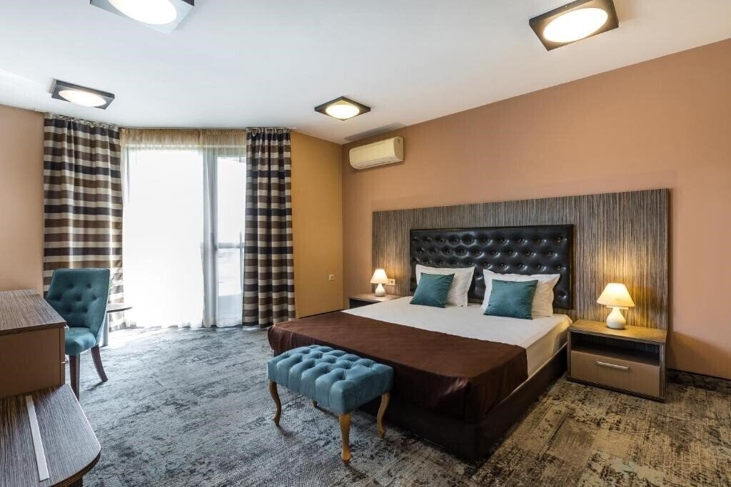 Готель Plaza Hotel Plovdiv 3*