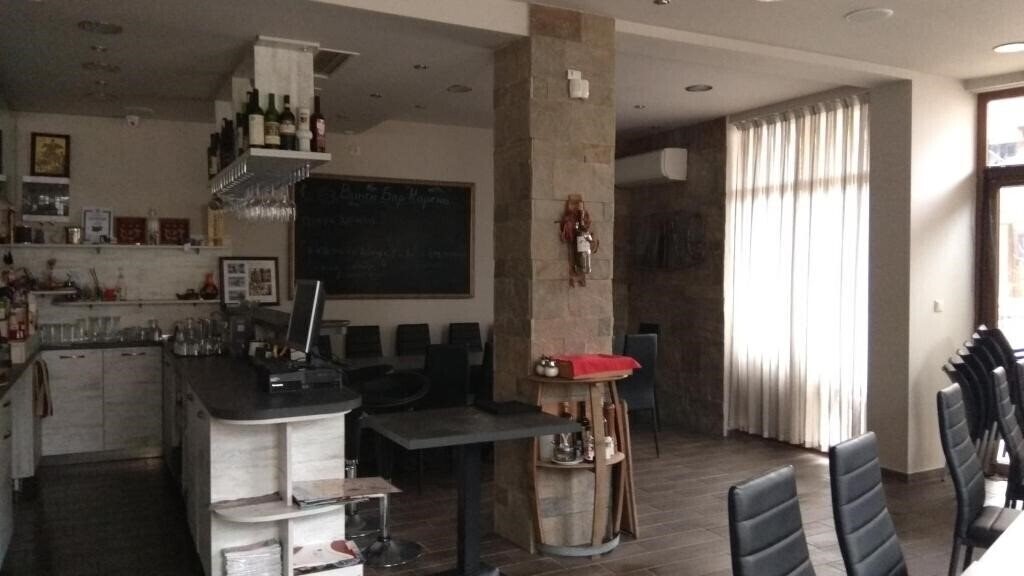Зображення Roots Hotel And Wine Bar 3*