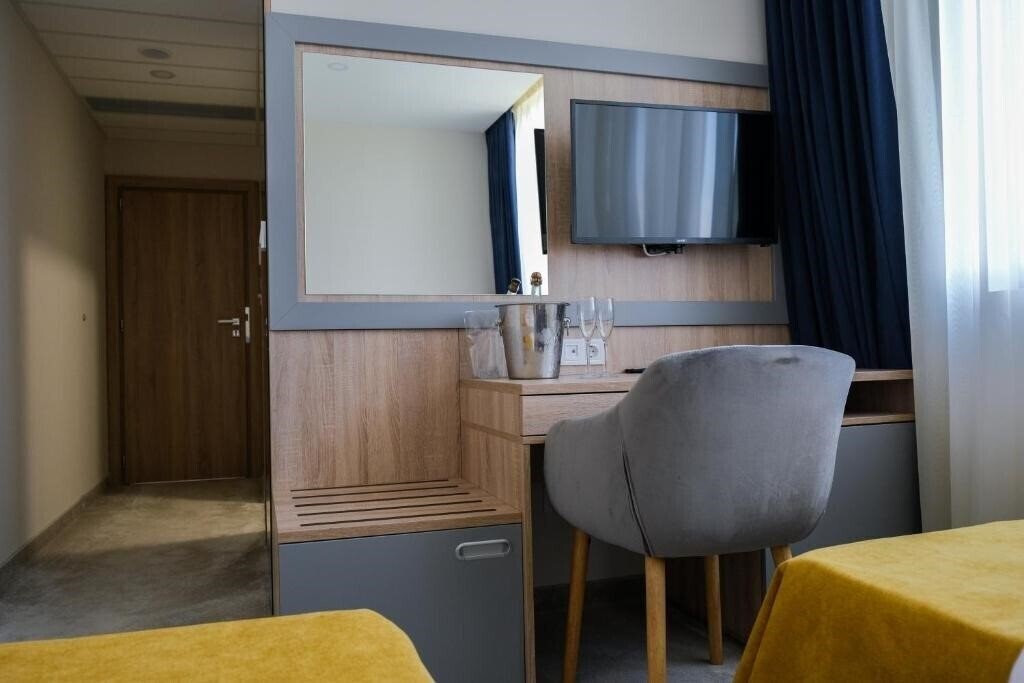 Фотографія Hotel Sps 2*