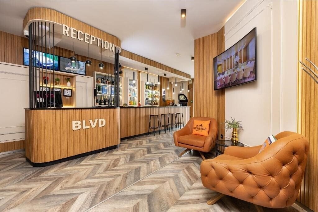 Отель Boulevard 7 Hotel 4*