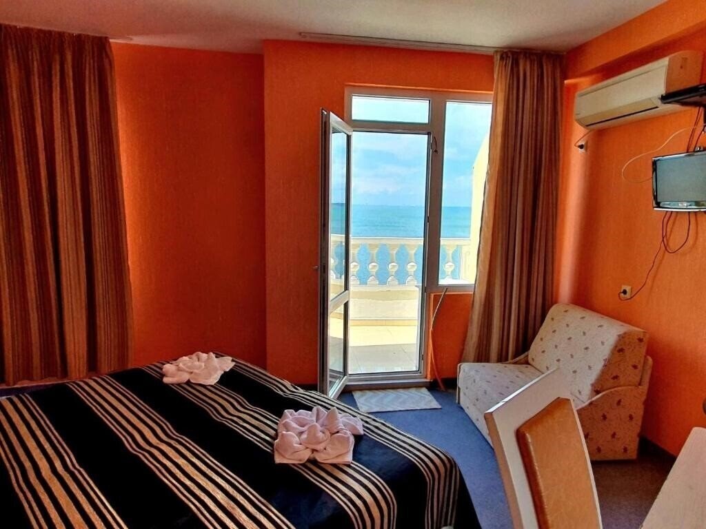 Фото Paros 3*