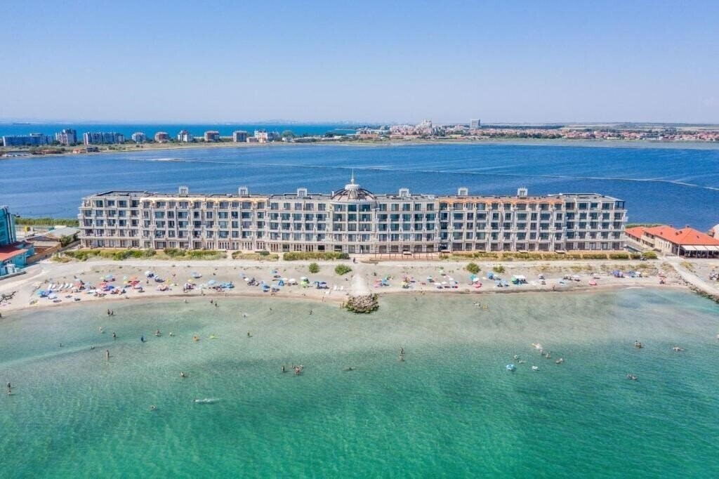 Отель Gardenia Palace Ah 3*