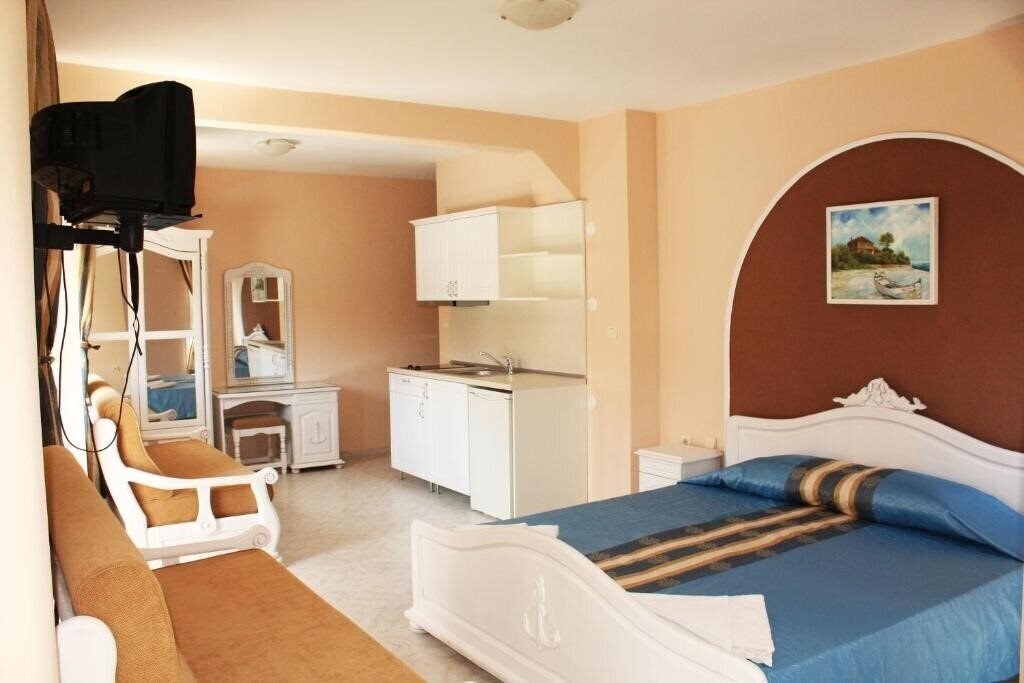 Фото Paros IІ 2*