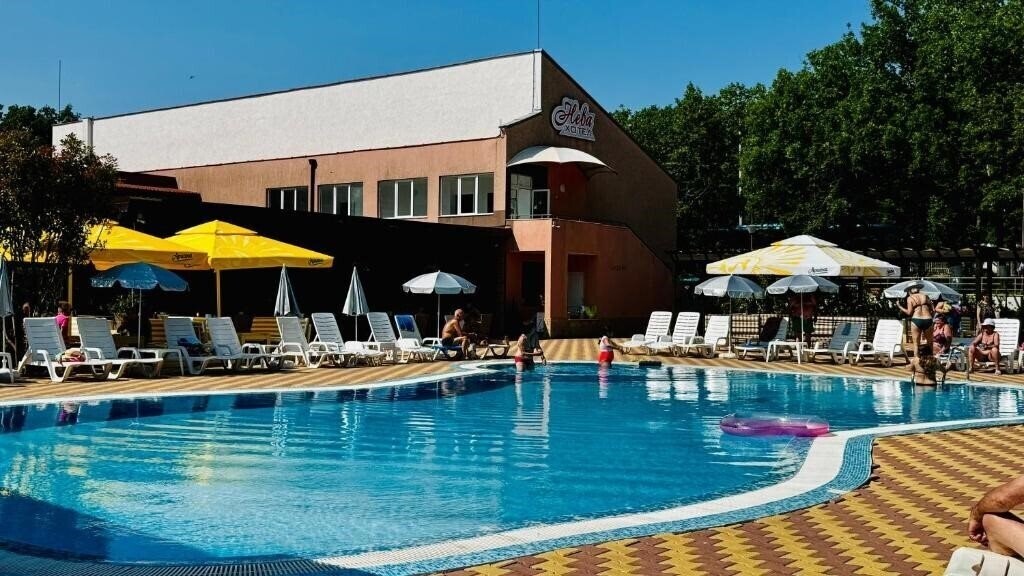 Готель Neva 3*