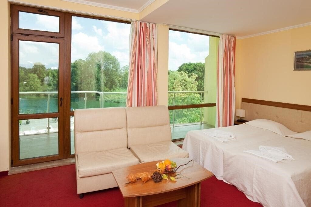 Готель Perla Sun Park & ​​SPA 4*