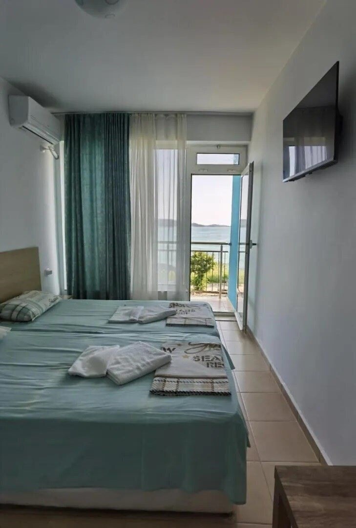 Фотографія Hotel Ropotamo 3*