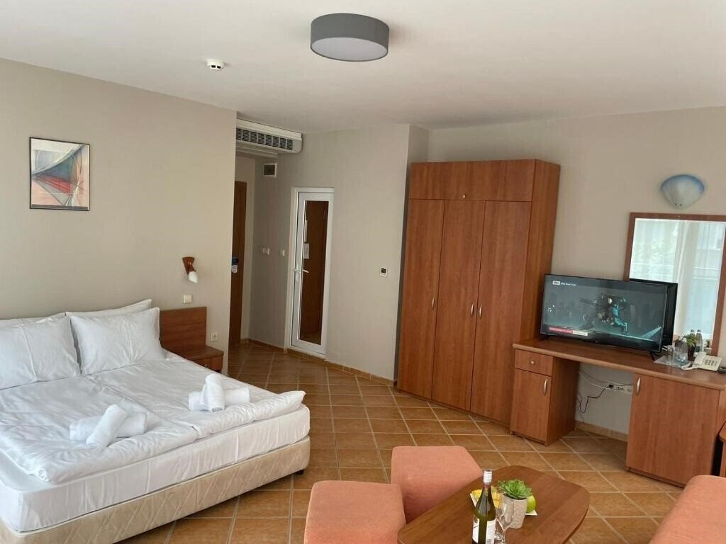 Картинка Eco Palace 3*