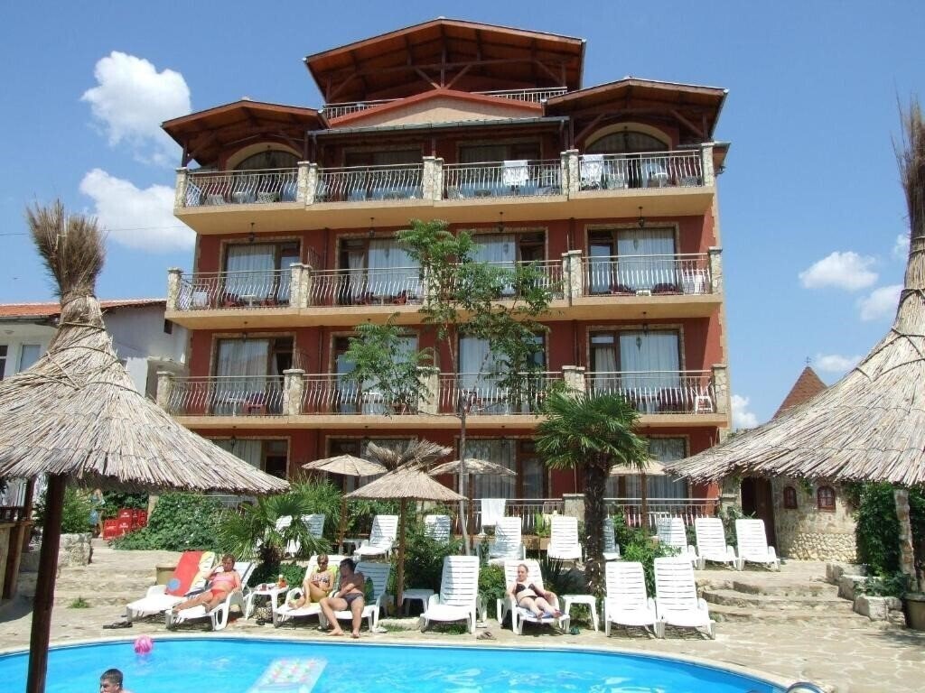 Отель Tropicana Family Hotel (ex. Tropikana, Tropicana) 2*