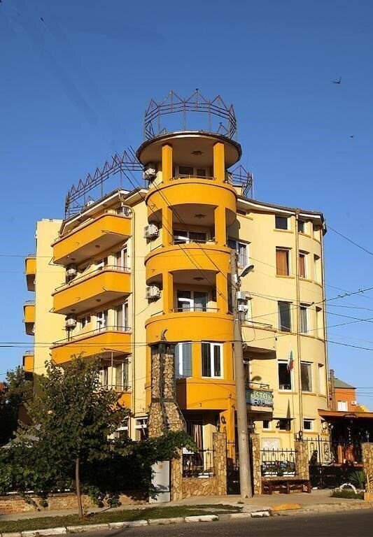 Отель Boston 1*