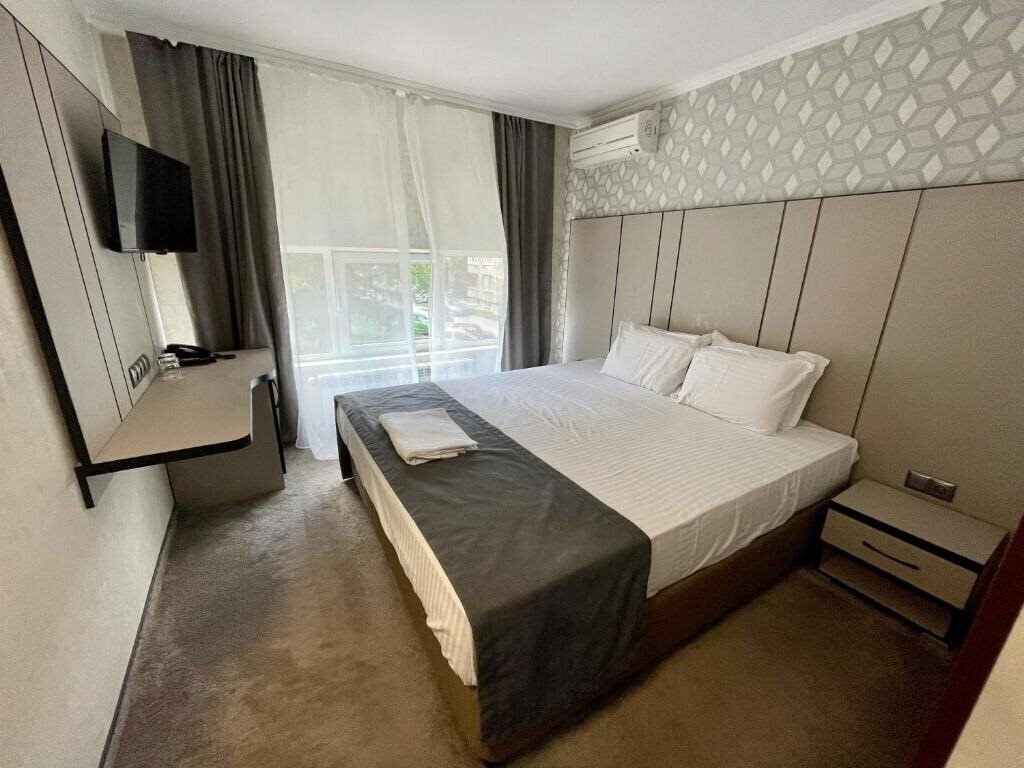 Фото Hotel Cosmos 3*