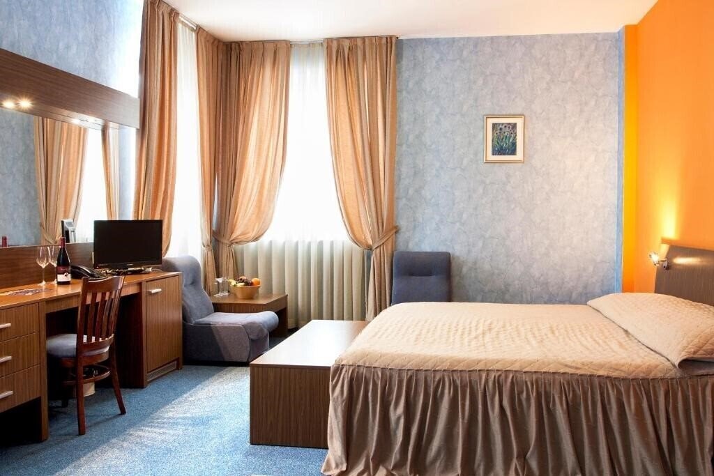 Фото Diter Hotel 3*