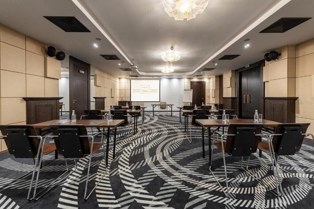 Картинка Hotel Vega Sofia (ex. Vega Hotel Sofia) 4*
